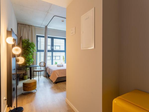 limehome Düsseldorf Stresemannstraße - Digital Access : photo 2 de la chambre chambre lit queen-size