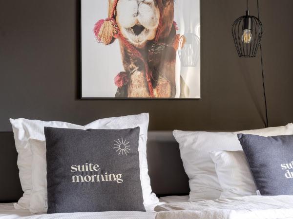 limehome Düsseldorf Stresemannstraße - Digital Access : photo 5 de la chambre suite avec canapé-lit