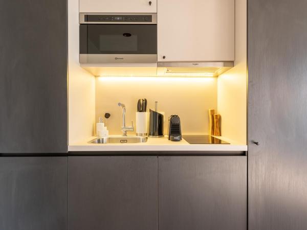 limehome Düsseldorf Stresemannstraße - Digital Access : photo 4 de la chambre suite - accessible aux personnes à mobilité réduite