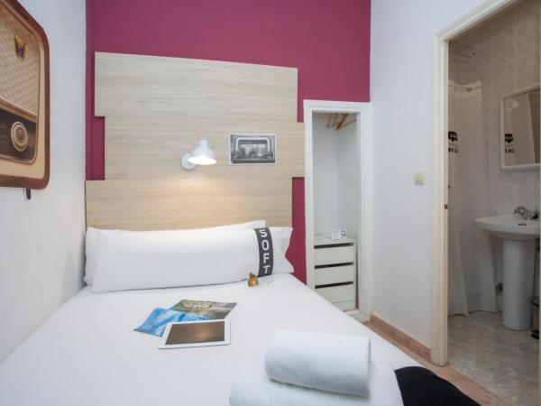 Casual Vintage Valencia : photo 1 de la chambre petite chambre intérieure simple