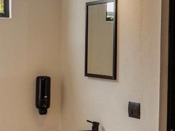 Caleta Hostel Rooftop & Pool : photo 8 de la chambre chambre deluxe