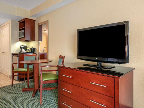 Holiday Inn Resort Orlando - Lake Buena Vista, an IHG Hotel : photo 2 de la chambre chambre standard - repas gratuits pour les enfants