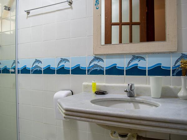 Villa Bella Ferradura : photo 10 de la chambre chambre double - vue sur piscine