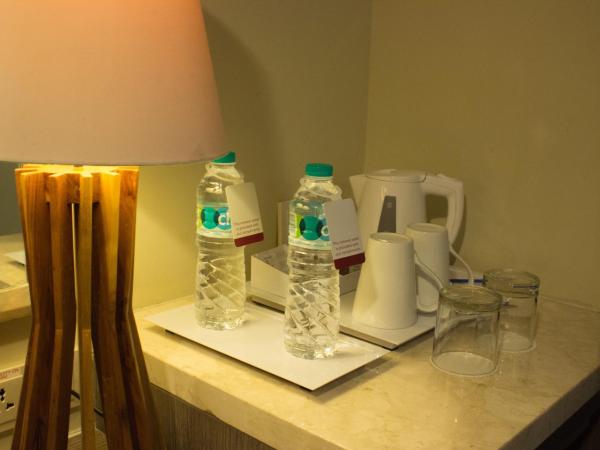 BW Kemayoran Hotel & Convention Powered by Archipelago : photo 6 de la chambre chambre lit king-size supérieure - non-fumeurs