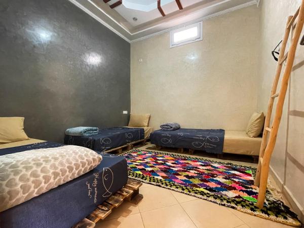 Fleur de cactus, Guesthouse, Tamraght : photo 2 de la chambre chambre triple basique avec salle de bains commune