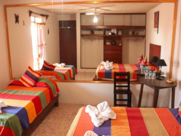 Posada Don Mario : photo 6 de la chambre chambre triple basique avec salle de bains commune