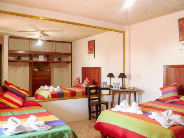 Posada Don Mario : photo 5 de la chambre chambre triple basique avec salle de bains commune