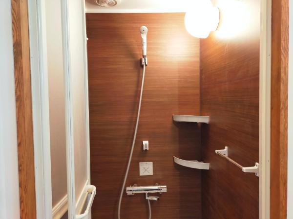 Hostel Ayame : photo 6 de la chambre chambre lits jumeaux standard avec vue sur jardin