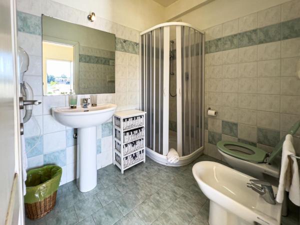 La Terrazza Guesthouse : photo 5 de la chambre chambre double ou lits jumeaux - vue sur mer