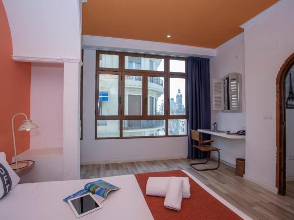 Casual Vintage Valencia : photo 7 de la chambre chambre double avec terrasse