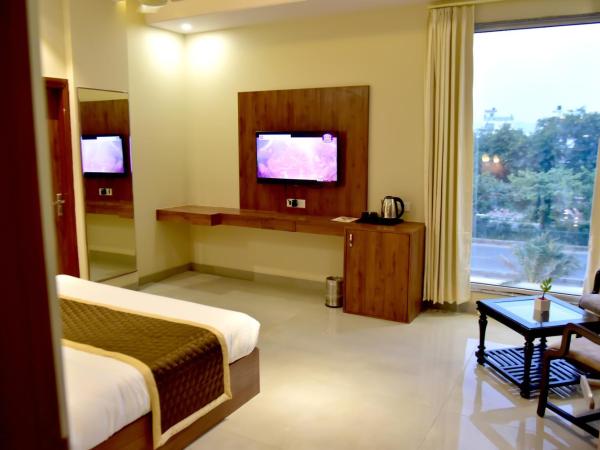 Hotel Aarna : photo 2 de la chambre suite familiale