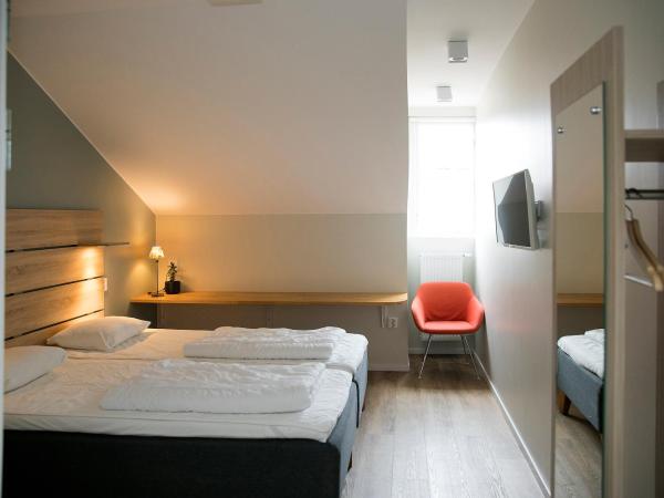 Kvibergs Vandrarhem - Hostel : photo 4 de la chambre chambre double avec salle de bains privative