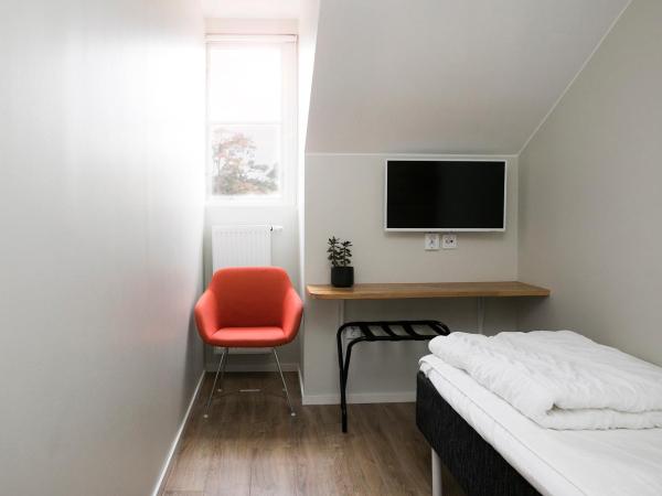 Kvibergs Vandrarhem - Hostel : photo 2 de la chambre chambre simple avec salle de bains privative