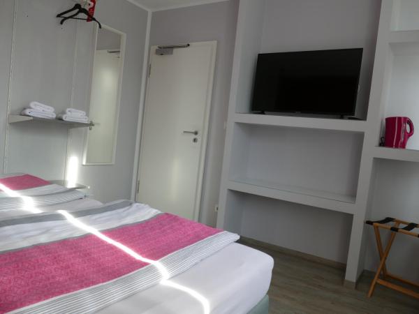 Pension Sölde : photo 1 de la chambre chambre lits jumeaux standard avec salle de bains commune