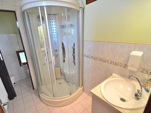 Nora Ház Hajdúszoboszló : photo 8 de la chambre chambre quadruple classique