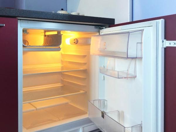 suite with terrace in Milan naviglio pavese : photo 10 de la chambre chambre double avec salle de bains privative