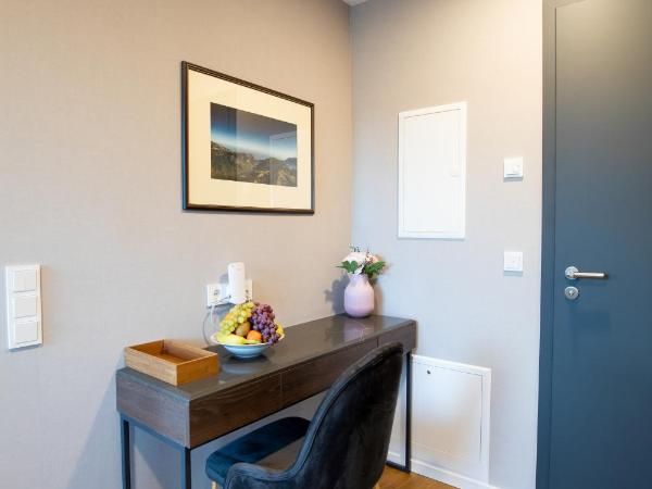 B-Chill Düsseldorf : photo 8 de la chambre suite junior avec balcon