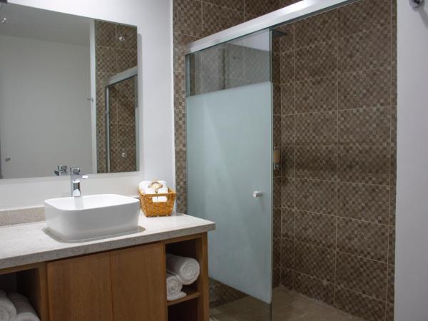 HOTEL TRAMONTO MAZATLAN : photo 5 de la chambre chambre exécutive avec 2 lits queen-size 