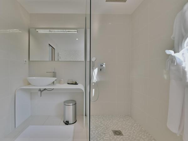 Le Meez : photo 2 de la chambre chambre quadruple premium