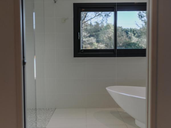 Le Meez : photo 6 de la chambre chambre quadruple premium