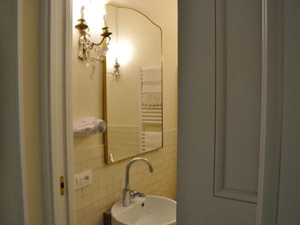 Casa Ardizzoni : photo 4 de la chambre chambre double ou lits jumeaux avec salle de bains privative