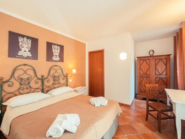 Taormina Garden Hotel : photo 1 de la chambre chambre double ou lits jumeaux standard