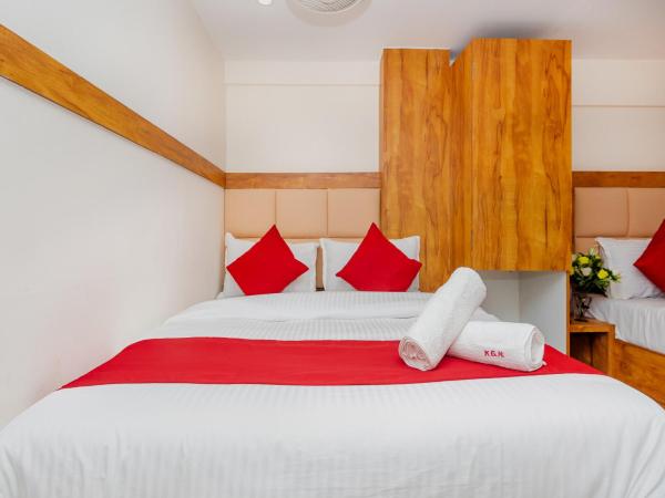 Hotel KGN - Mumbai : photo 8 de la chambre chambre familiale