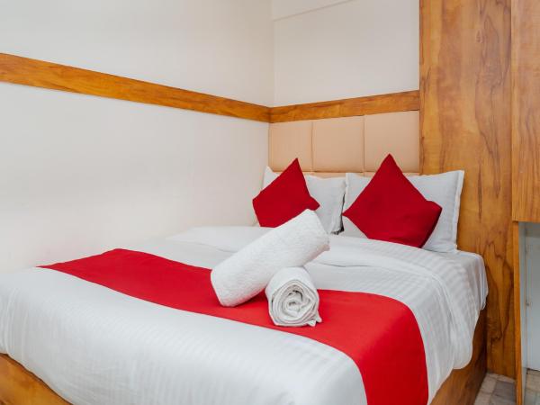 Hotel KGN - Mumbai : photo 6 de la chambre chambre familiale