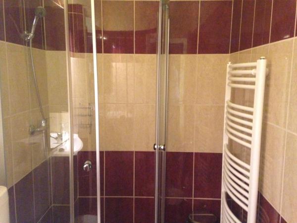 Belvárosi Panzió : photo 5 de la chambre chambre triple