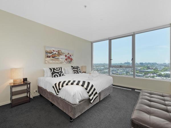 Docklands Private Collection - NEWQUAY : photo 3 de la chambre appartements vip de luxe newquay - vue sur port