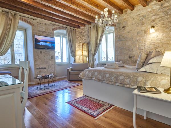 Villa Split Heritage Hotel : photo 2 de la chambre suite junior - annexe