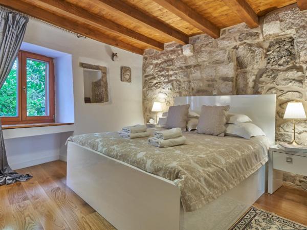 Villa Split Heritage Hotel : photo 10 de la chambre chambre double