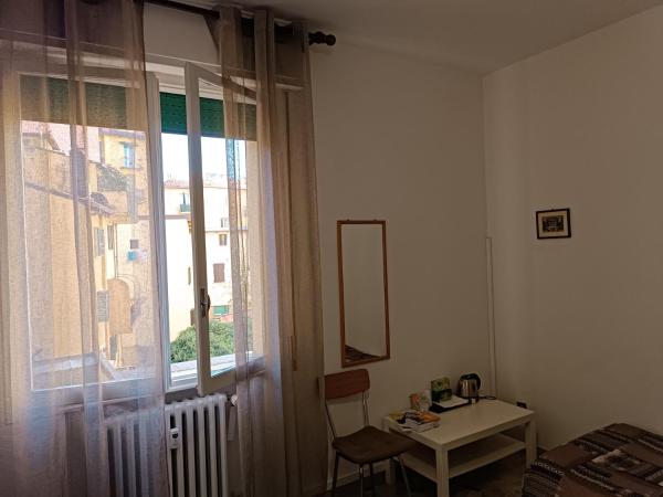 Affittacamere Pratello 97 : photo 4 de la chambre grande chambre double ou lits jumeaux