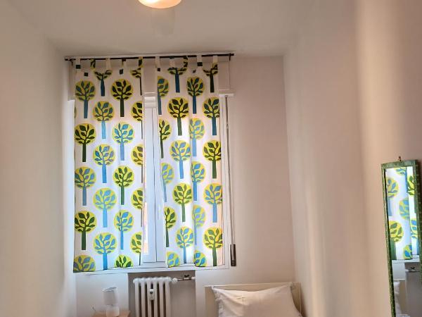 Affittacamere Pratello 97 : photo 3 de la chambre chambre lits jumeaux avec salle de bains commune