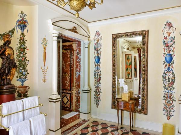 The Villa Casa Casuarina : photo 8 de la chambre suite avec balcon
