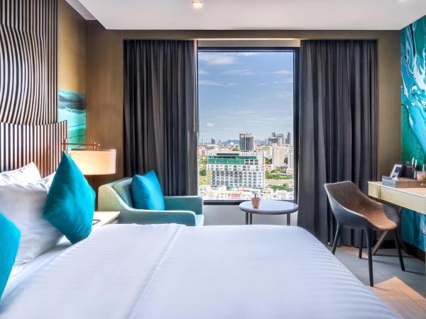 Mytt Hotel Pattaya - SHA Extra Plus : photo 1 de la chambre chambre lit king-size premier lux