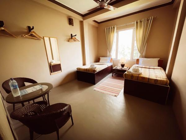 New Hotel Castle : photo 1 de la chambre chambre double ou lits jumeaux