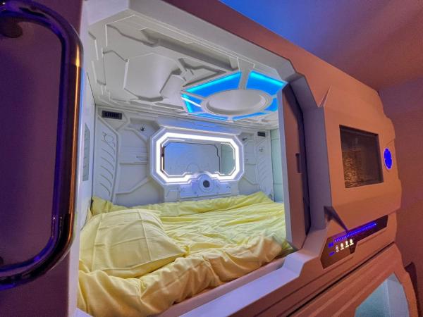 Recharge Hostel : photo 10 de la chambre chambre familiale