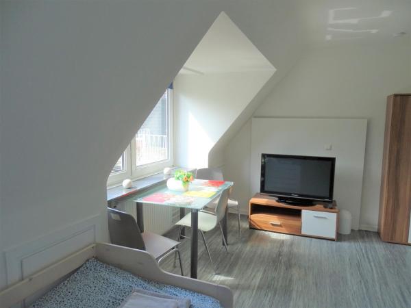 The Old Doctors Office : photo 4 de la chambre chambre triple basique avec salle de bains commune