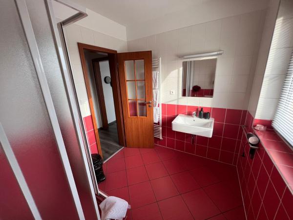 Restaurace Pyramida : photo 8 de la chambre chambre double