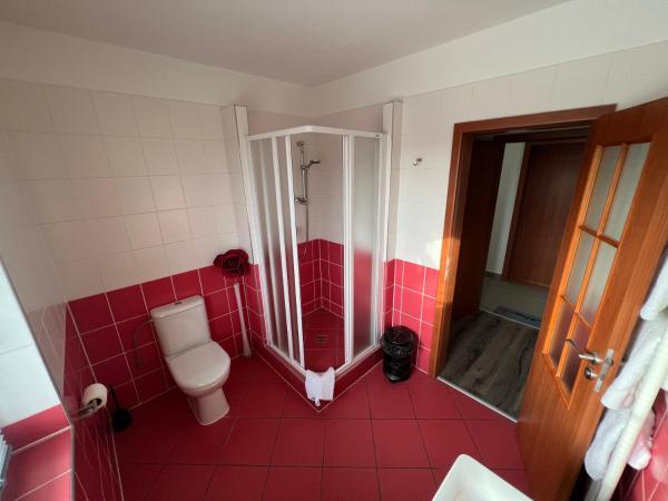 Restaurace Pyramida : photo 9 de la chambre chambre double