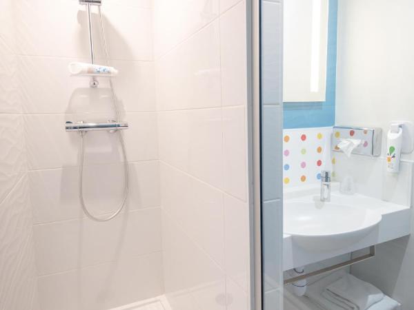 ibis Styles Frjus St Raphael : photo 1 de la chambre chambre double standard