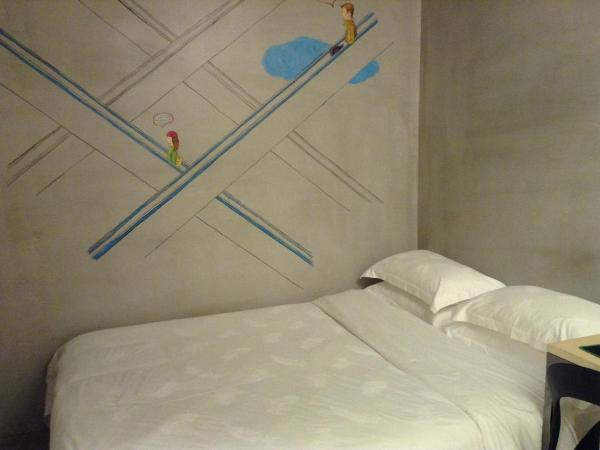 Colour Inn - She Kou Branch : photo 4 de la chambre chambre double de caractère (sans fenêtre)