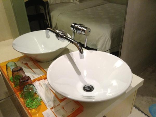 Colour Inn - She Kou Branch : photo 9 de la chambre chambre double de caractère (sans fenêtre)