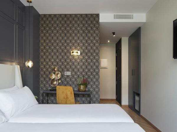 HOTEL ARRIZUL CATEDRAL : photo 5 de la chambre chambre double ou lits jumeaux supérieure avec balcon