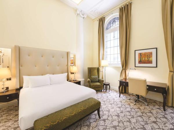 Rendezvous Hotel Melbourne : photo 5 de la chambre chambre lit king-size Édouardienne avec 2 cocktails en soirée