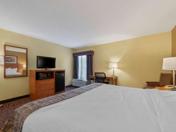 Best Western Louisville East Inn & Suites : photo 4 de la chambre chambre lit king-size standard - non-fumeurs 
