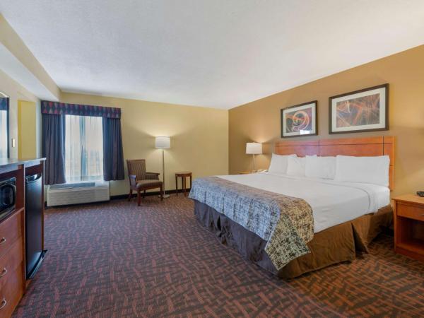 Best Western Louisville East Inn & Suites : photo 1 de la chambre chambre lit king-size affaires - non-fumeurs