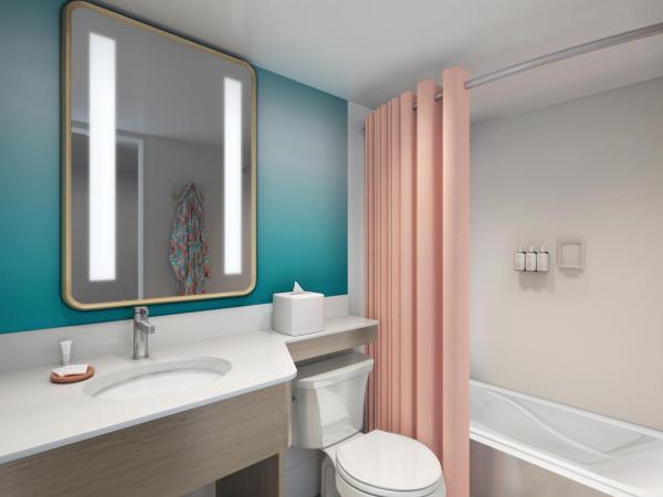 The Twin Fin Hotel : photo 1 de la chambre chambre double - vue sur la ville