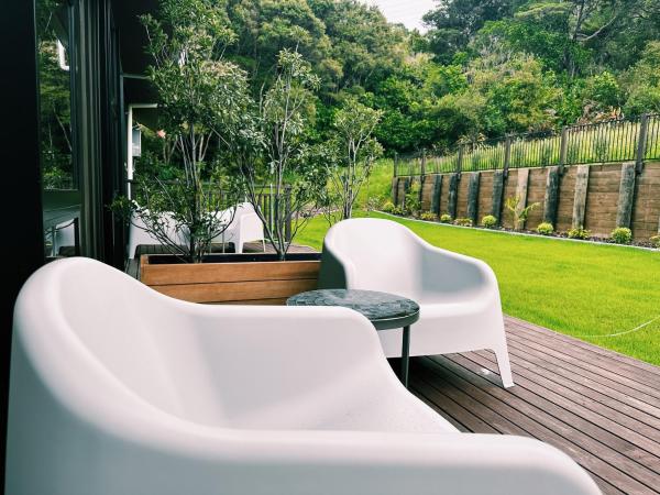 Echo Lodge : photo 4 de la chambre chambre lit queen-size - vue sur jardin